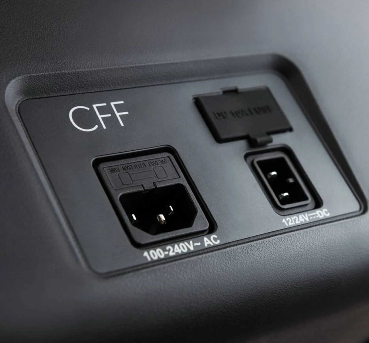 Dometic CFF 35 Portable Compressor Cool Box And Freezer 6 Dometic CFF 35 Portable Compressor Cool Box And Freezer - Image 6