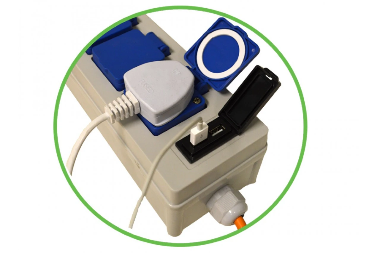 Maypole 5 In 1 Camping Mobile Mains Electricity Hook Up 4 Maypole 5 In 1 Camping Mobile Mains Electricity Hook Up - Image 4