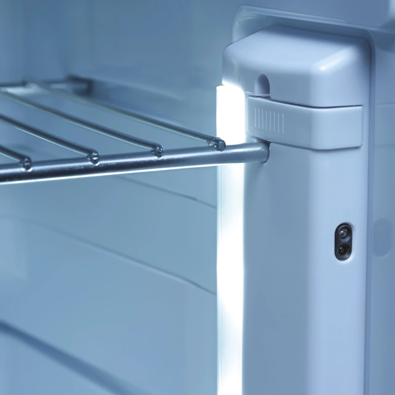 Dometic RML 9430/9435 Caravan Motorhome Fridge Freezer 3 Way 8 Dometic RML 9430/9435 Caravan Motorhome Fridge Freezer 3 Way - Image 8