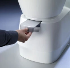 Dometic CTW 4110 Caravan Motorhome Cassette Toilet -Camping Equipment Store blade 72824.1382356287.1280.1280 19417.1382362822