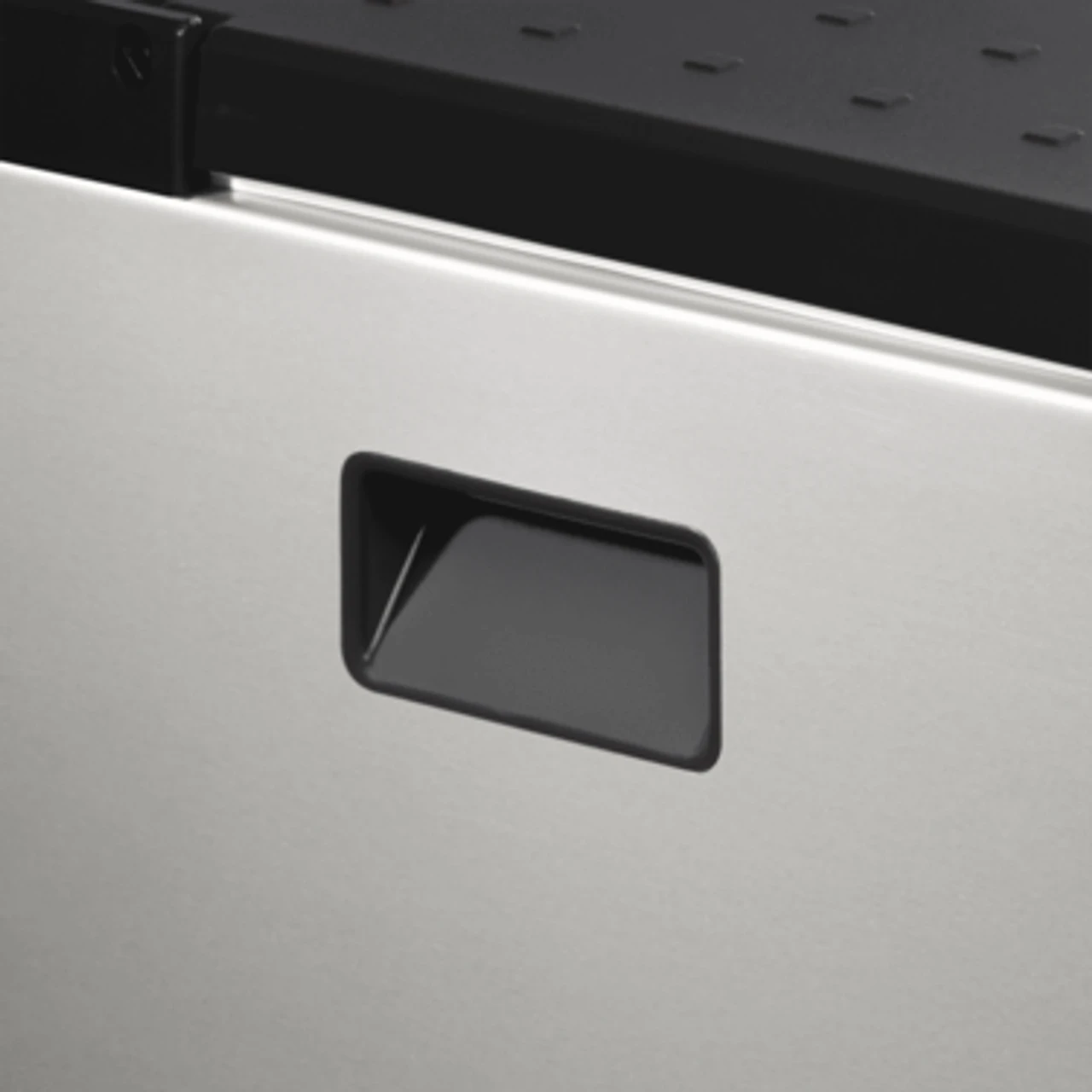 Dometic ACX3 40 3 Way LPG 12v Mains Portable Camping Fridge 4 Dometic ACX3 40 3 Way LPG 12v Mains Portable Camping Fridge - Image 4