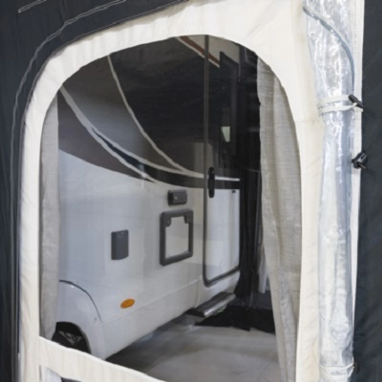 Dometic Rally Pro Poled Caravan Awning 3 Dometic Rally Pro Poled Caravan Awning - Image 3