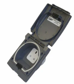 Bullfinch Outdoor Electric Socket Outlet Point For Campervans, Caravans And Motorhomes 7 Bullfinch Outdoor Electric Socket Outlet Point For Campervans, Caravans And Motorhomes -Camping Equipment Store electrical bullfinch 3 47128.1616080267