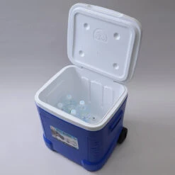 Igloo Ice Cube 60 Roller Wheeled Ice Chest Cool Box 6 Igloo Ice Cube 60 Roller Wheeled Ice Chest Cool Box -Camping Equipment Store igloo 45097 05875.1493660922