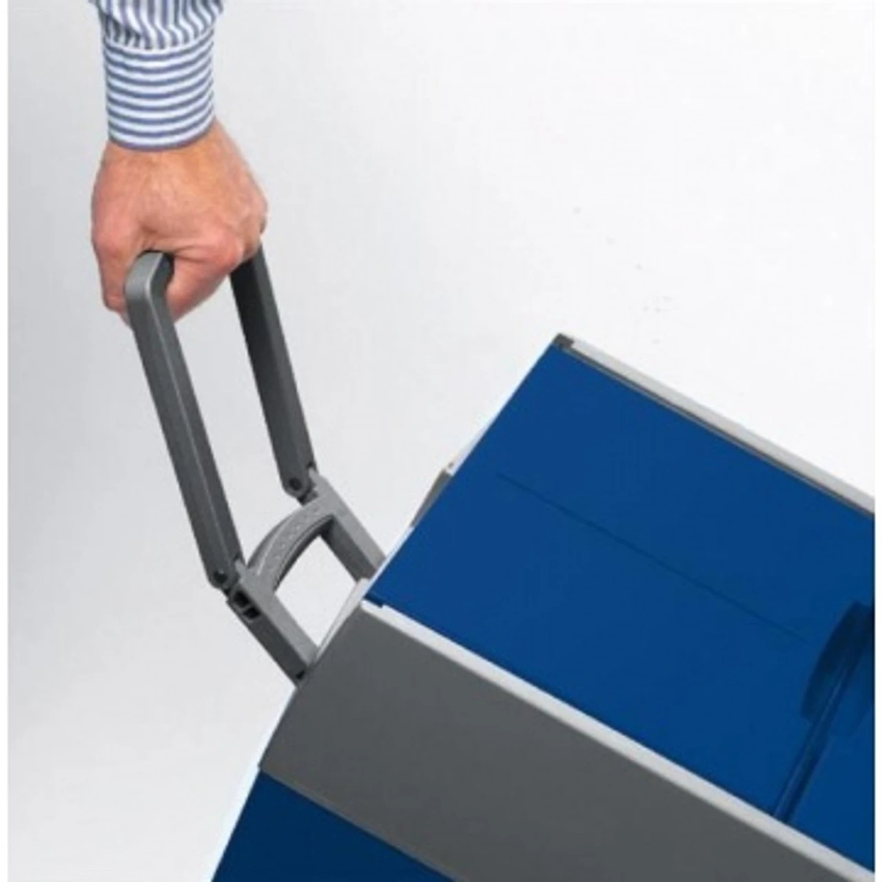 Dometic Waeco Mobicool W48 Electric 12v Mains Portable Cool Box 3 Dometic Waeco Mobicool W48 Electric 12v Mains Portable Cool Box - Image 3