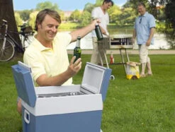 Dometic Waeco Mobicool W48 Electric 12v Mains Portable Cool Box 14 Dometic Waeco Mobicool W48 Electric 12v Mains Portable Cool Box -Camping Equipment Store waeco w48 coolbox7 46181.1533742839